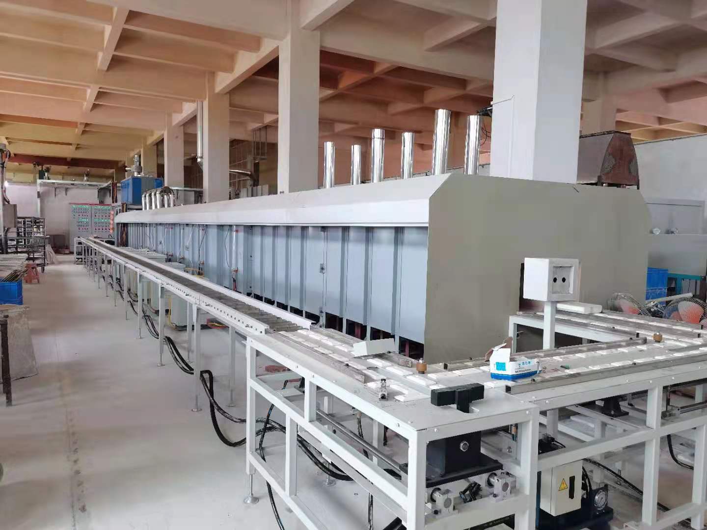 RTBS-1700℃系列氧化(huà)锆泡沫過濾陶瓷燒結窯